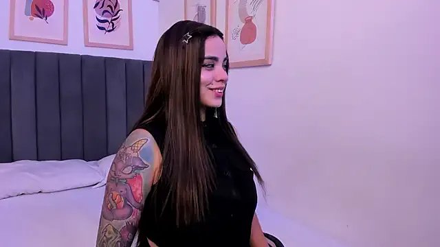 SuccubusDolly on StripChat 