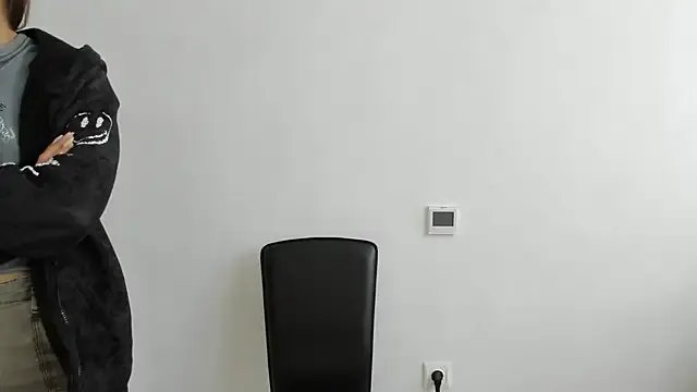 Summmmersky on StripChat 