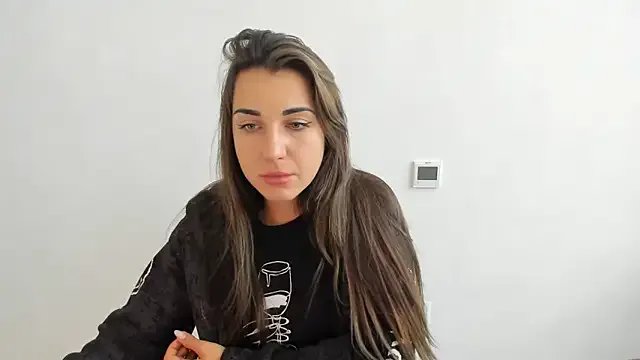 Summmmersky on StripChat 