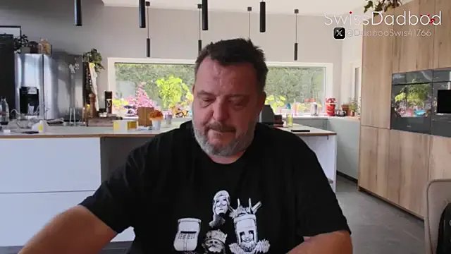 SwissDadbod on StripChat 