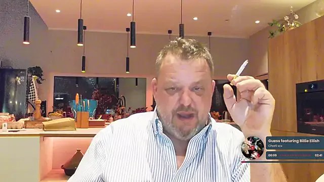 SwissDadbod on StripChat 