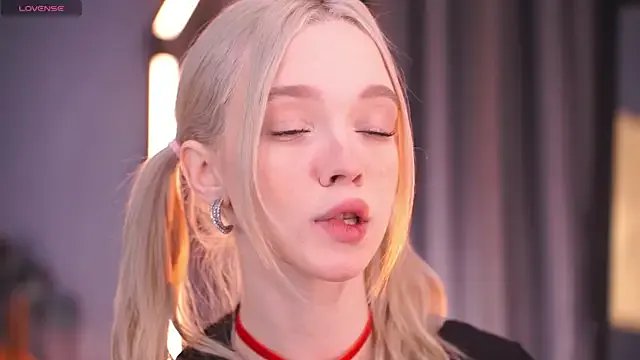 TastyTiffy on StripChat 