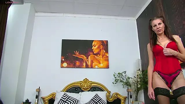 TessaKlarn on StripChat 