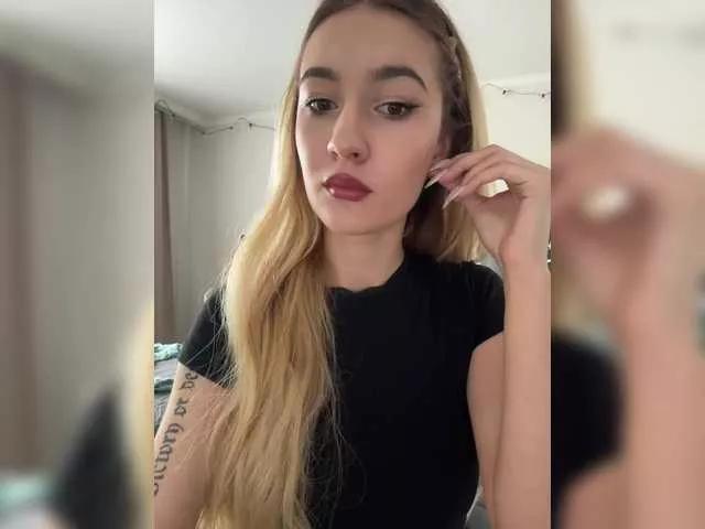 Naked Room -Lana-Chester- 