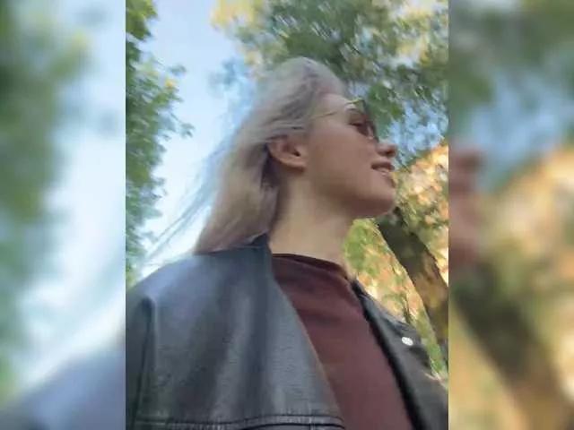 VibroMashulkaDashulka from BongaCams