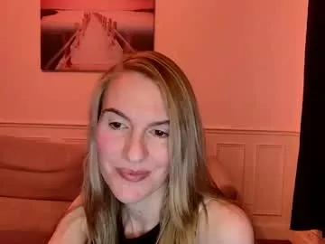Naked Room fanny_posy 