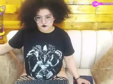 Naked Room lilith_mesa 