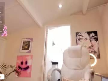 missketzaly from Chaturbate