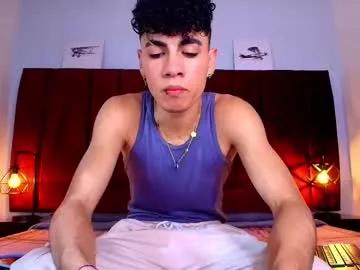 neoraptis from Chaturbate