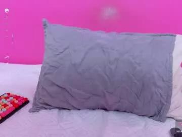 Naked Room playfulcurvymommy 