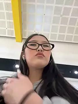 Aiko_Yumi from StripChat is Freechat