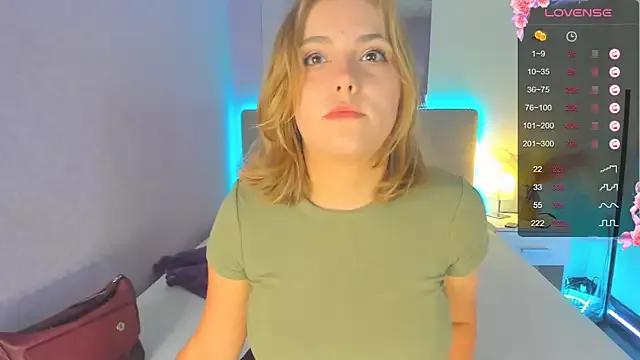 DellaRowe from StripChat