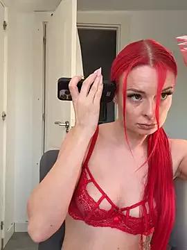 FariBanxOfficial from StripChat is Freechat