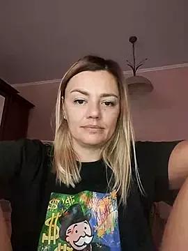 KrissSexi from StripChat is Freechat