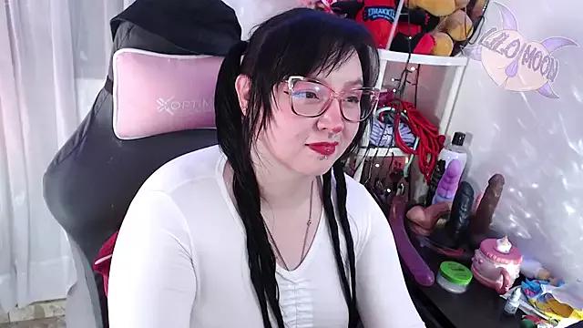 LiloMoon69 from StripChat