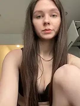 Naked Room MilaBee 