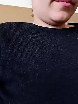 minikkiz from StripChat is Freechat