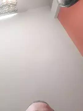Naked Room Miss-tetas 