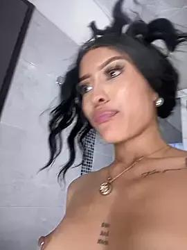 Naked Room MystiqueXXX 