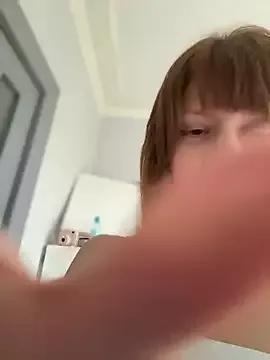 Oopsfoxy from StripChat is Freechat
