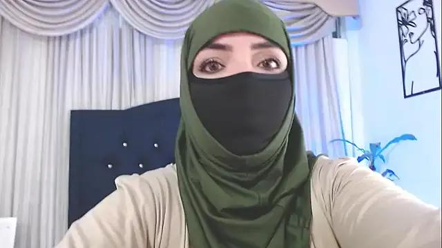 Naked Room Uzra_hayed 