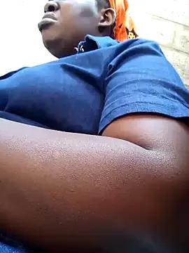 Xtra_bootie from StripChat is Freechat