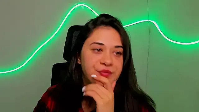 Yesenia_nia from StripChat