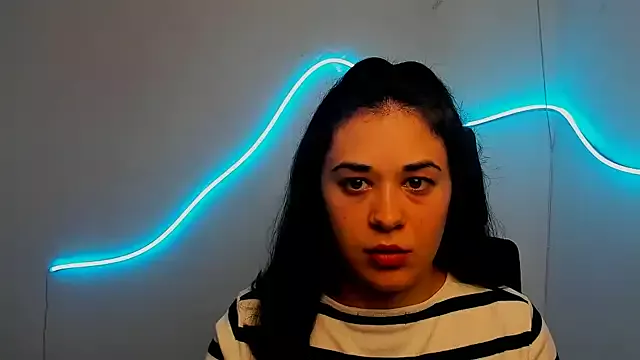 Yesenia_nia from StripChat